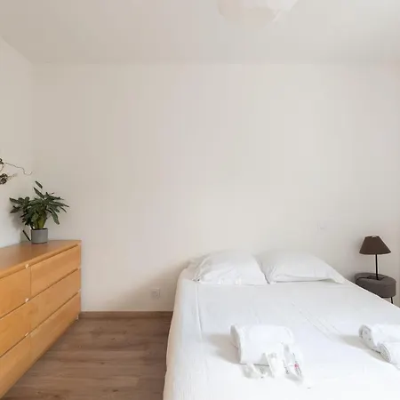 Appartement Moderne Avec Grande Terrasse